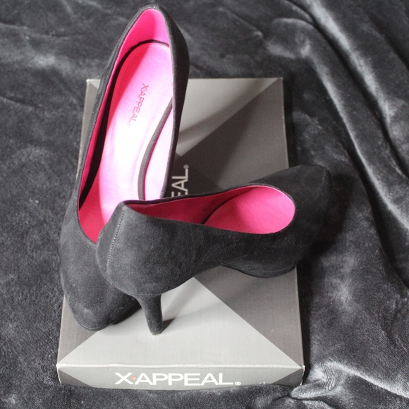 Suede Black Heels - Picture 1 of 2